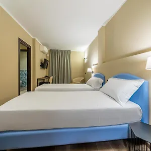 Motel Charlie, Settala